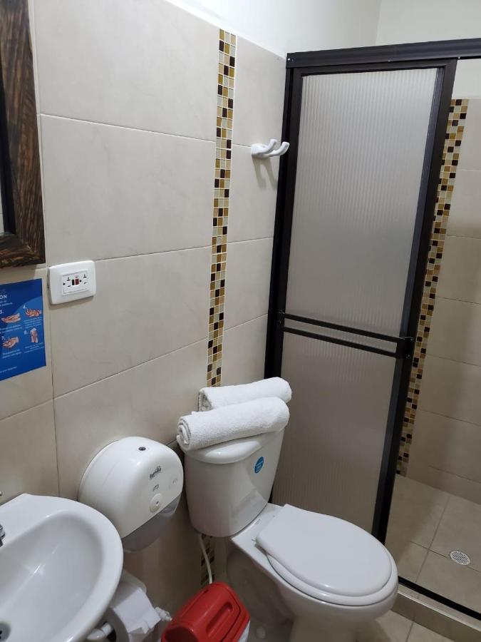 Hotel Cataluna ペレイラ エクステリア 写真